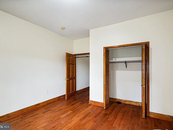 4th image of 1330 W Girard Ave #2R