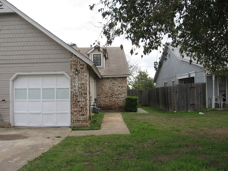 9313 Kempler Dr