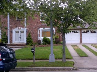 1035 Sinclair Ave, Staten Island, NY 10309