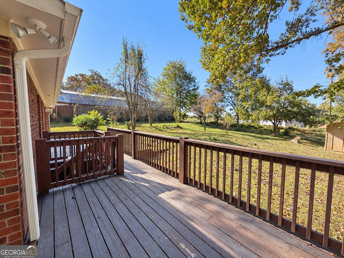3 bed, 2.0 bath, 1404 sqft, $2,000 — Photo 3