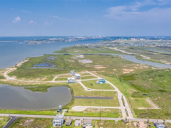 4th image of 1519 Bay Pointe Dr