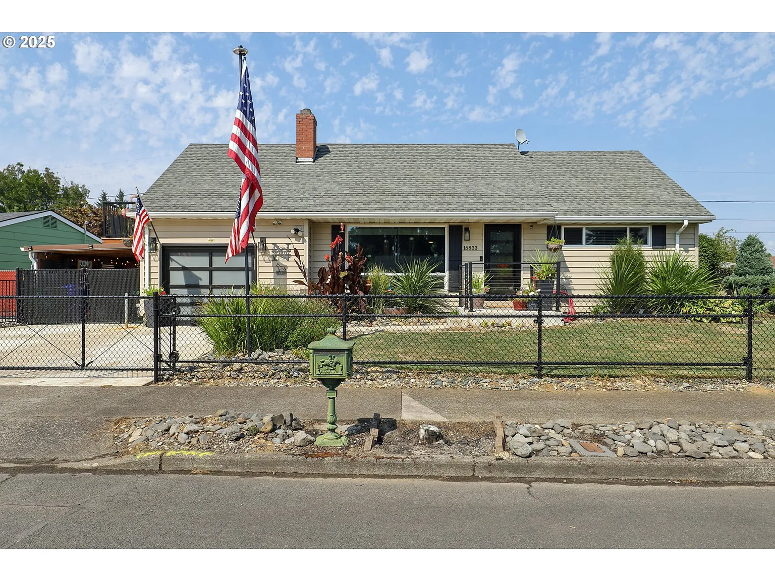 16833 SE Morrison Ct photo 1