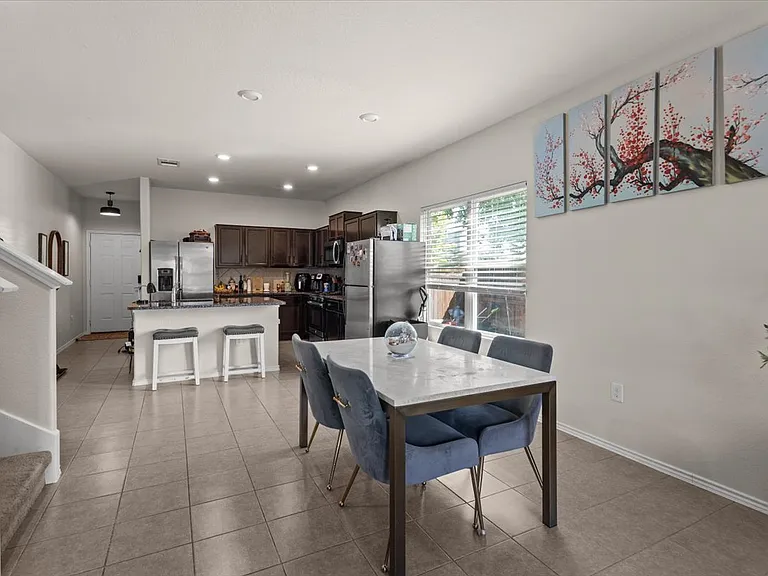 Black Granite Dr — Photo 8