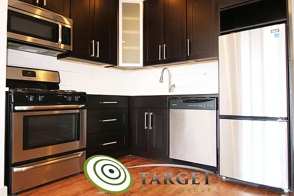 Rented by Target Realty Group | media 23