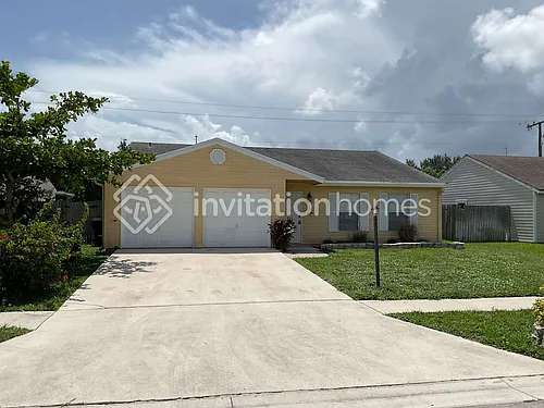 7854 Blairwood Cir W Photo 1