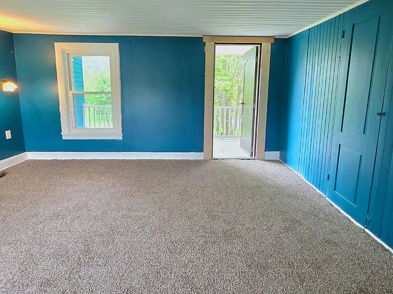 895 Center Rd — Photo 17
