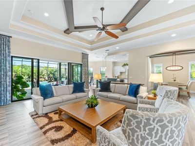 6818 Canwick Cove CIR, Naples, FL, 34113