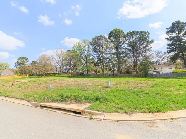 1723 Kendrick Dr, Jonesboro, AR 72404