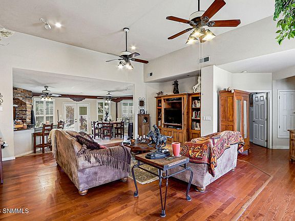 5th image of 7005 McNutt Rd