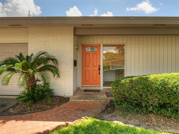 5th image of 1206 Marine Dr