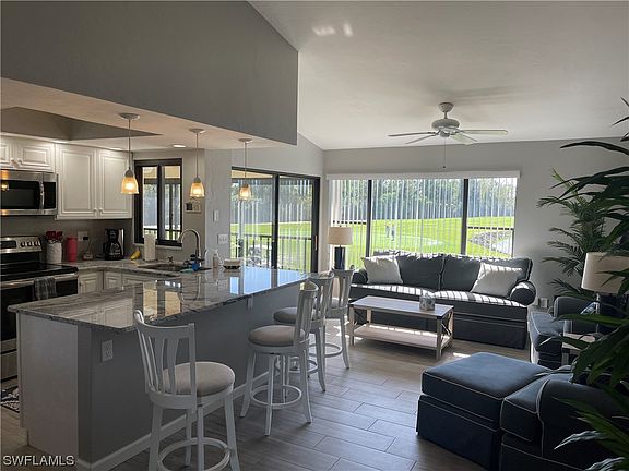 3rd image of 5950 Trailwinds Dr APT 221