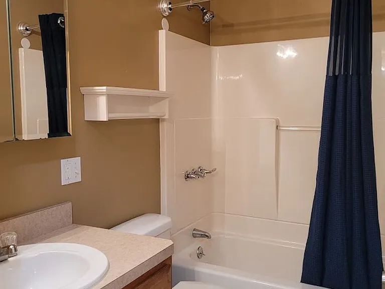 156 Washington St — Photo 3