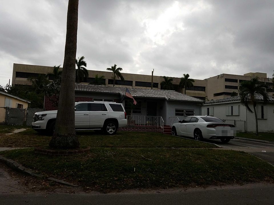 1st image of 6320 NW 37th Ter