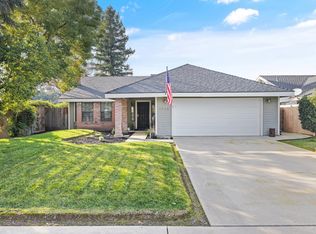 1935 S Johnson St, Visalia, CA 93277