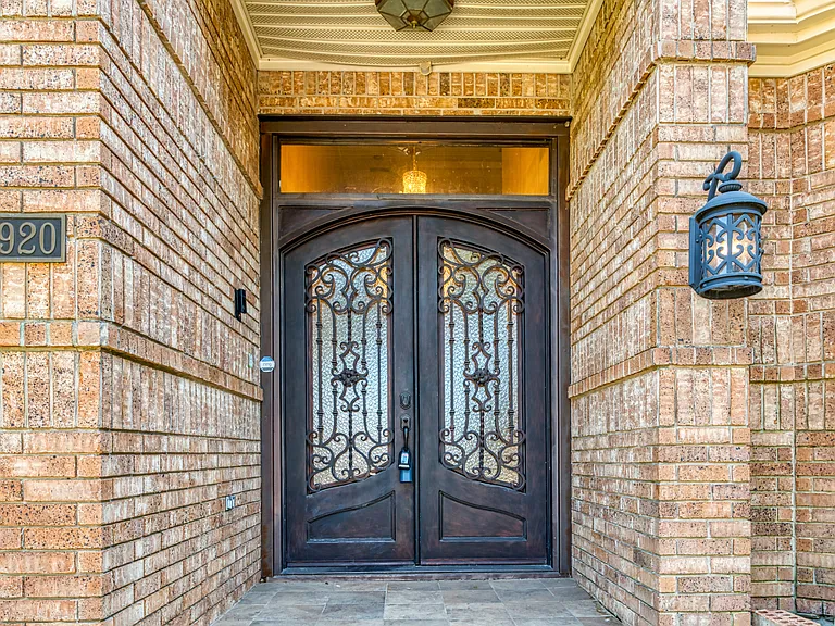 5920 Encore Dr — Photo 5