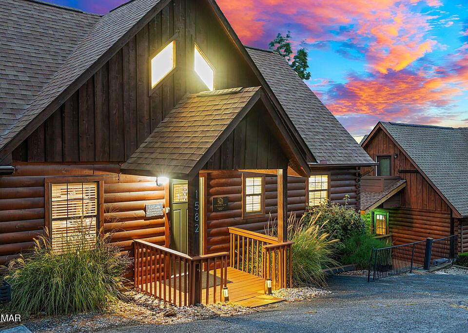 1st image of 1582 Bears Den Way