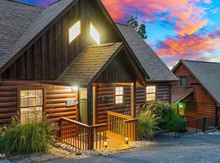 1582 Bears Den Way, Pigeon Forge, TN 37862