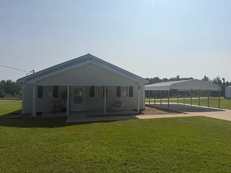 4866 Benson Hardee Rd — Photo 1