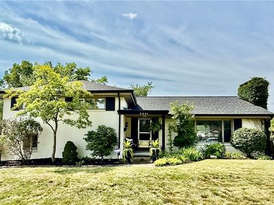 2441 Broadlawn Dr, Pittsburgh, PA, 15241