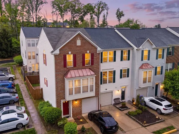 7864 Dogue Indian Cir, Lorton, VA 22079