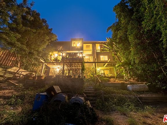 2nd image of 4374 Hillview Dr
