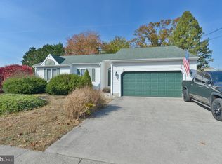 961 Olive St, Roebling, NJ 08554