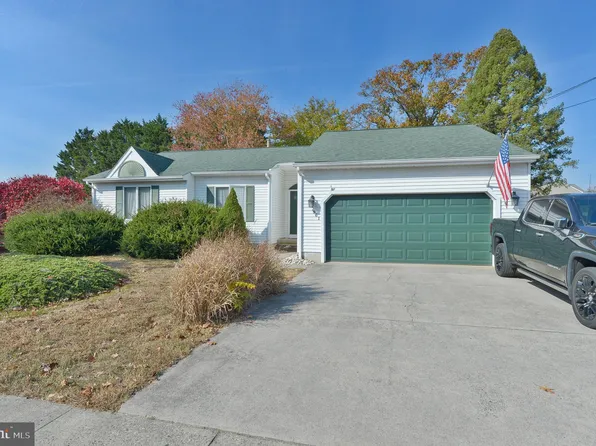 961 Olive St, Roebling, NJ 08554