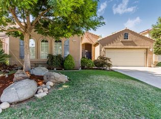 2436 E Pryor Dr, Fresno, CA 93720