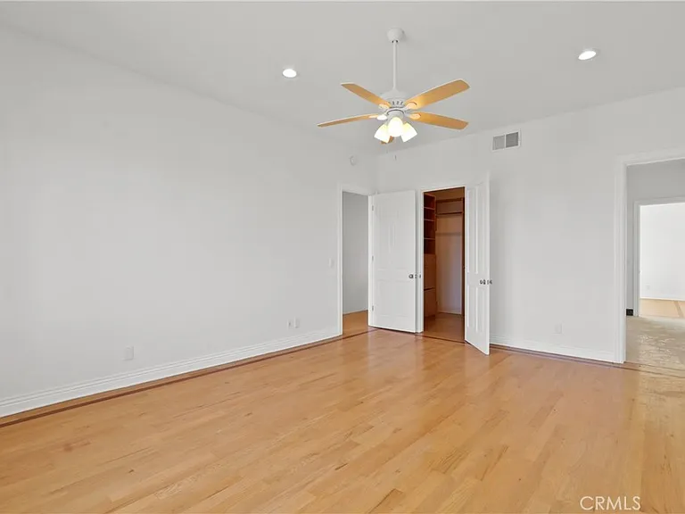 7908 W 81st St — Photo 27