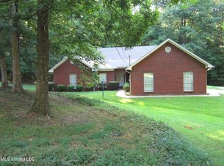 1022 Serenity Ln, New Albany, MS 38652