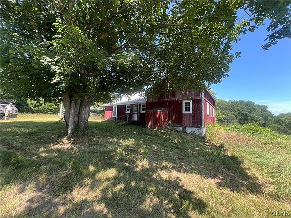 3rd image of 19461 Woodard Rd