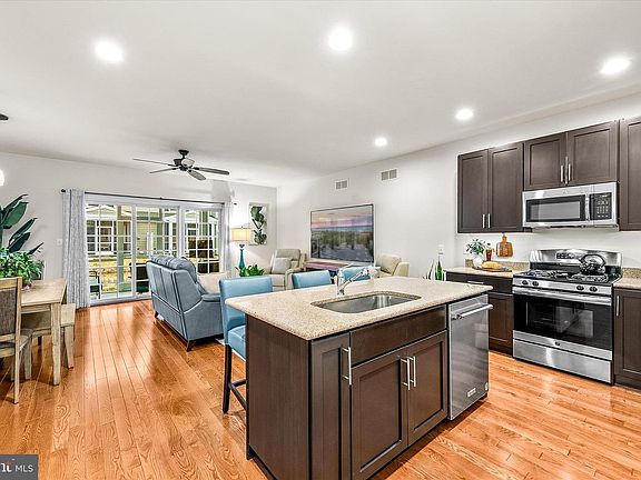 4th image of 30881 Congressional Ln