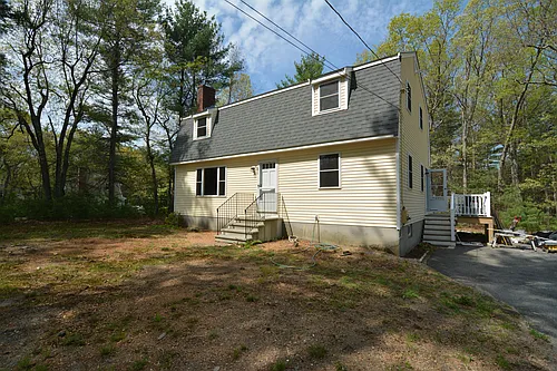 51 Hall St Photo 1