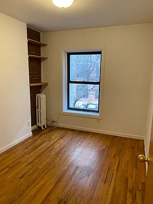 Rented by Peter R. Hungerford, LREB | media 26