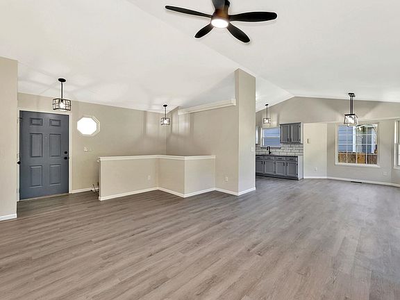 4th image of 8810 W Central Park St