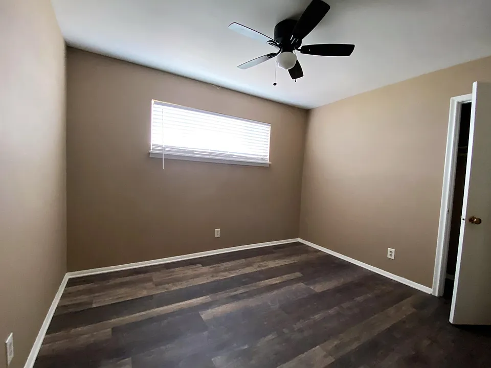 5807 McCommas Blvd #D