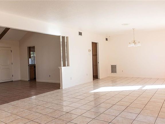4th image of 6511 Los Altos Dr
