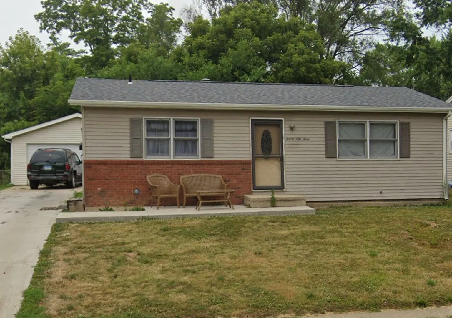 3 Bed 1 Bath - Coming Soon! — Photo 1