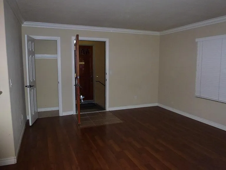 4849 Williamsburg Ln #265 — Photo 8
