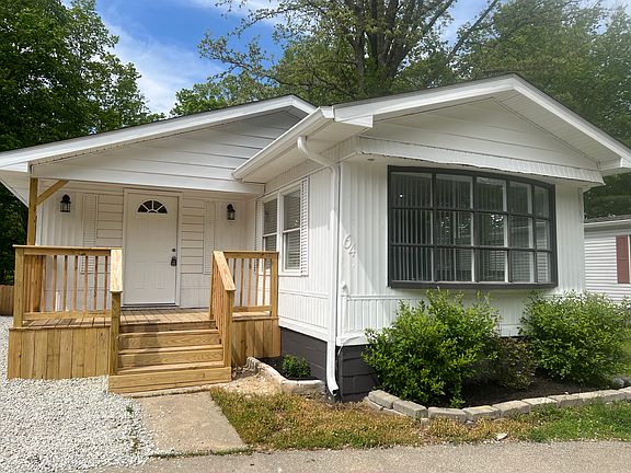 3rd image of 64 Cove Ct