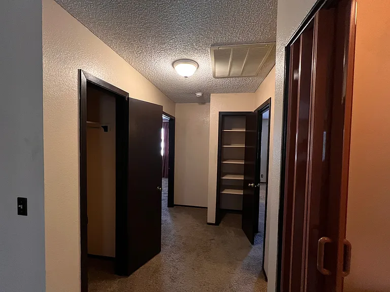 1480 Tamareno Cir #C — Photo 6