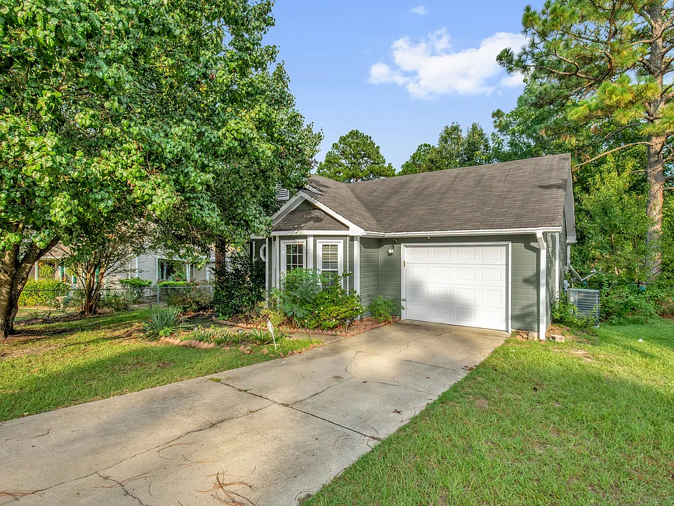 130 Hickman Ct