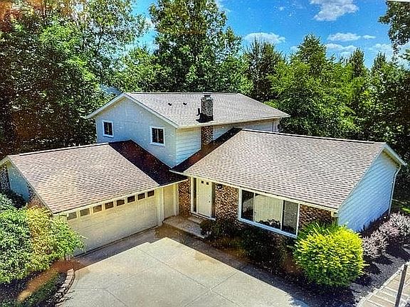 4th image of 32062 Kenyon Cir #2