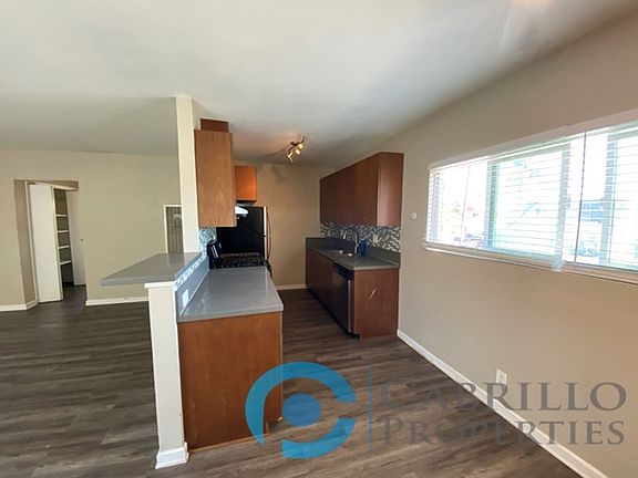 3rd image of 4774 Mansfield St APT 5