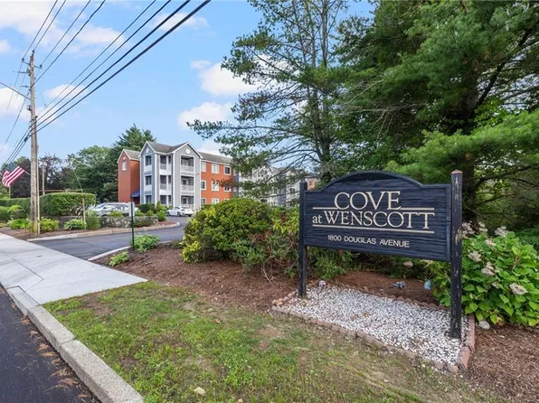 1800 Douglas Ave APT 304, North Providence, RI 02904