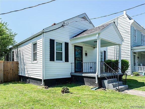 3rd image of 1417 Oakwood Ave