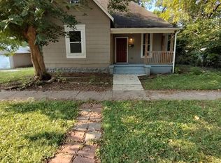 812 E Pacific St, Springfield, MO 65803