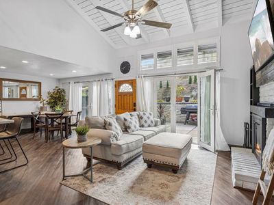 3404 Oak Cliff Dr APT 8, Fallbrook, CA, 92028