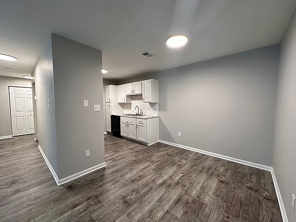 4th image of 1818 Rocky View Way #208