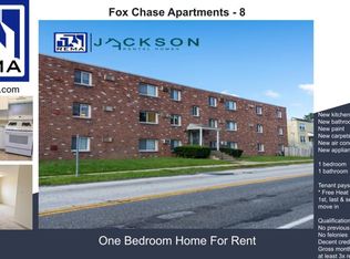 910 Fox Chase Rd #8, Jenkintown, PA 19046